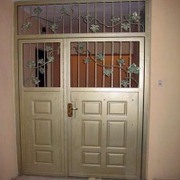 Тамбурные металлические двери,  стальные решётки,  кладовки