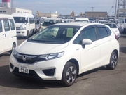 Хэтчбек гибрид Honda Fit кузов GP6 4WD F Package гв 2017